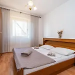 Appartement Gorgeous In With Wifi Jasenice (Zadar)