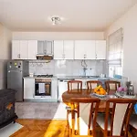 Appartement Gorgeous In With Wifi