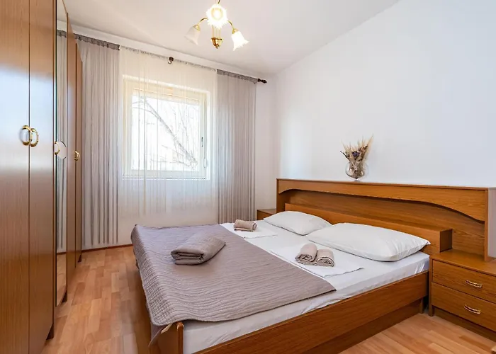 Apartamento 3 Bedroom Amazing In Jasenice (Zadar)
