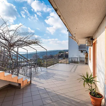 3 Bedroom Amazing In Apartamento