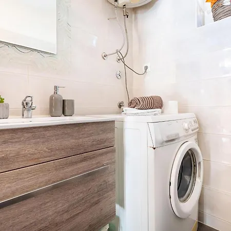 3 Bedroom Amazing In Jasenice (Zadar)