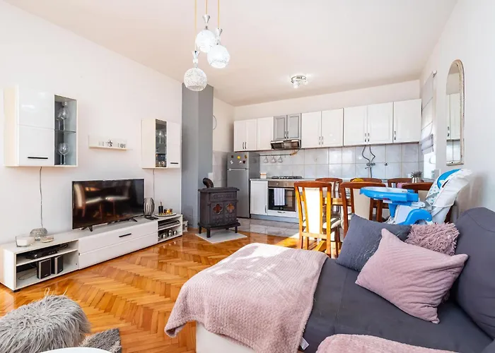 3 Bedroom Amazing In Appartamento *
